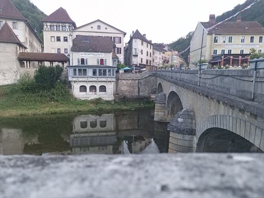 Einem Ort wurde ein Foto hinzugefügt