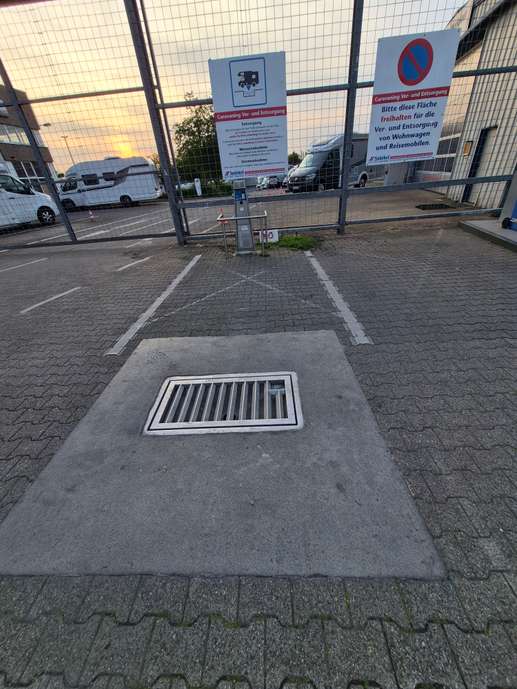 Einem Ort wurde ein Foto hinzugefügt