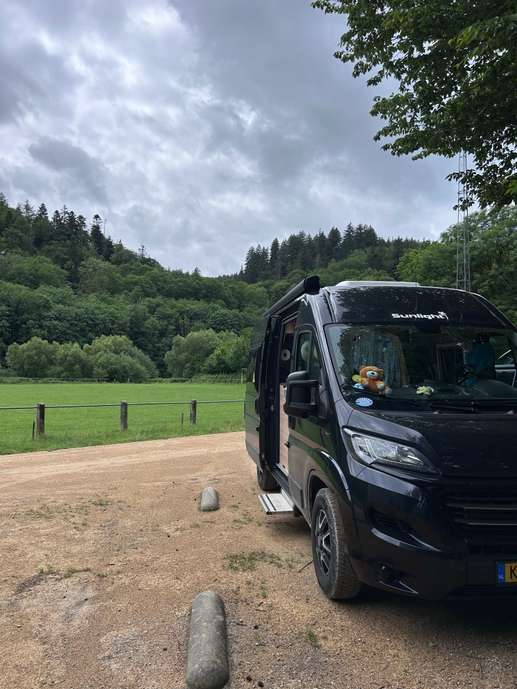 Einem Ort wurde ein Foto hinzugefügt