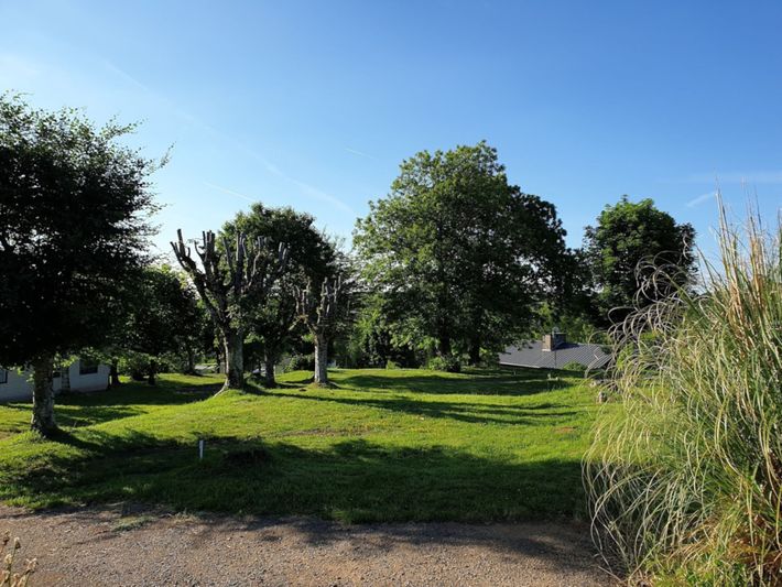 Camping SEASONOVA du Lac de Bournazel