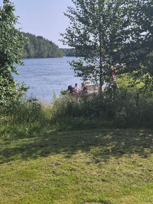 Einem Ort wurde ein Foto hinzugefügt