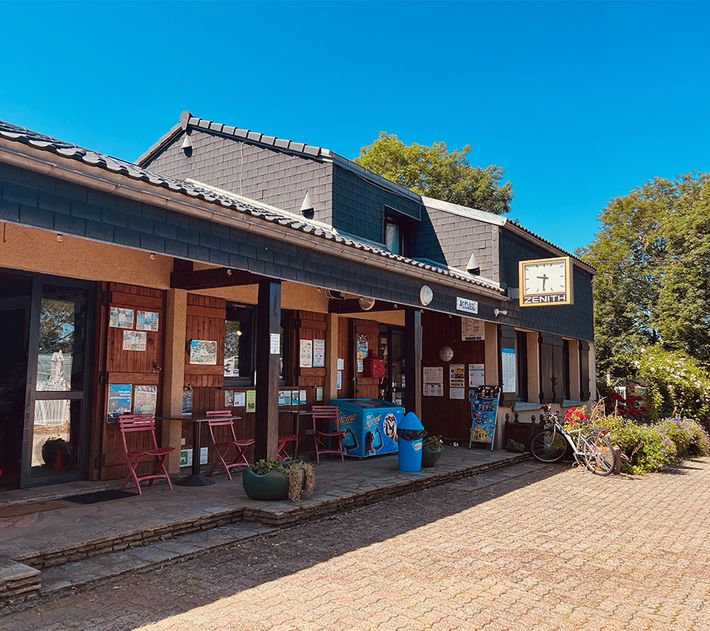 Camping les Dômes***
