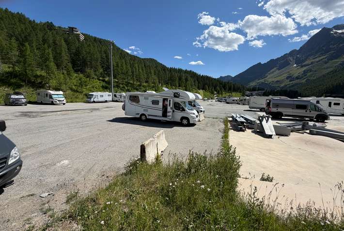 Cervinia motorhome parking