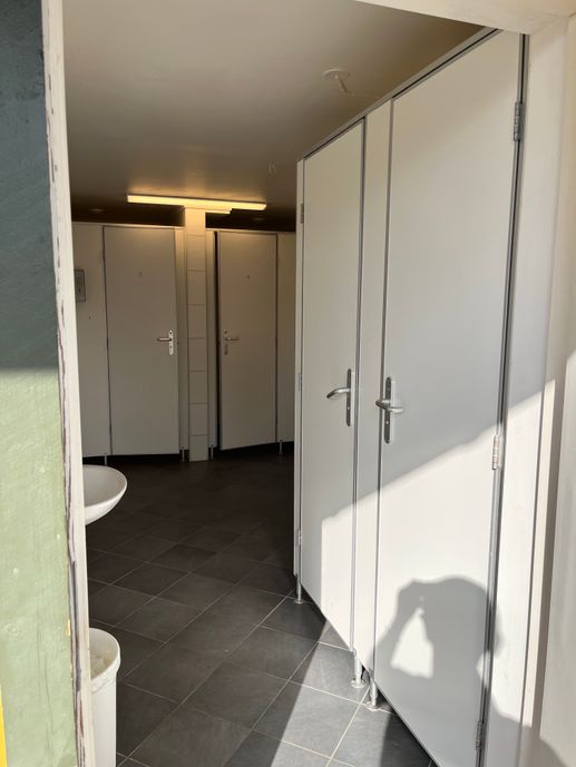 Einem Ort wurde ein Foto hinzugefügt