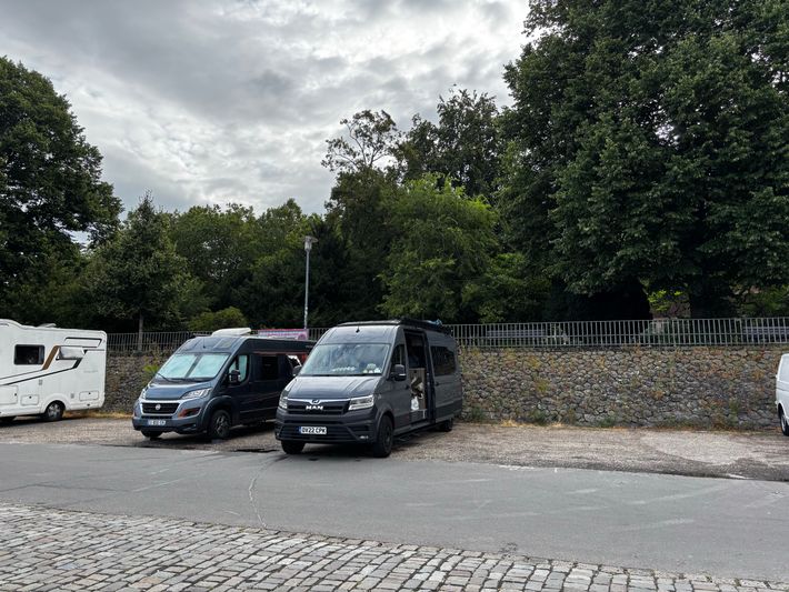 Parkplatz Rheinterrasse/­Tonhalle
