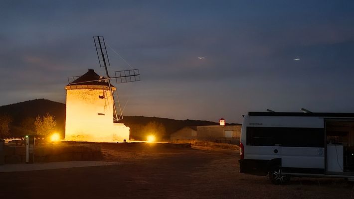 Area Autocaravanas Molino de Viento