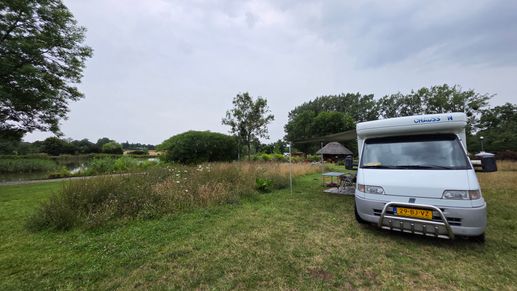 Einem Ort wurde ein Foto hinzugefügt