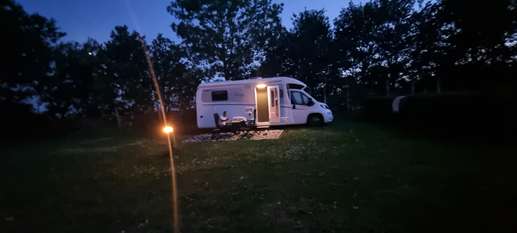 Een foto toegevoegd aan een locatie