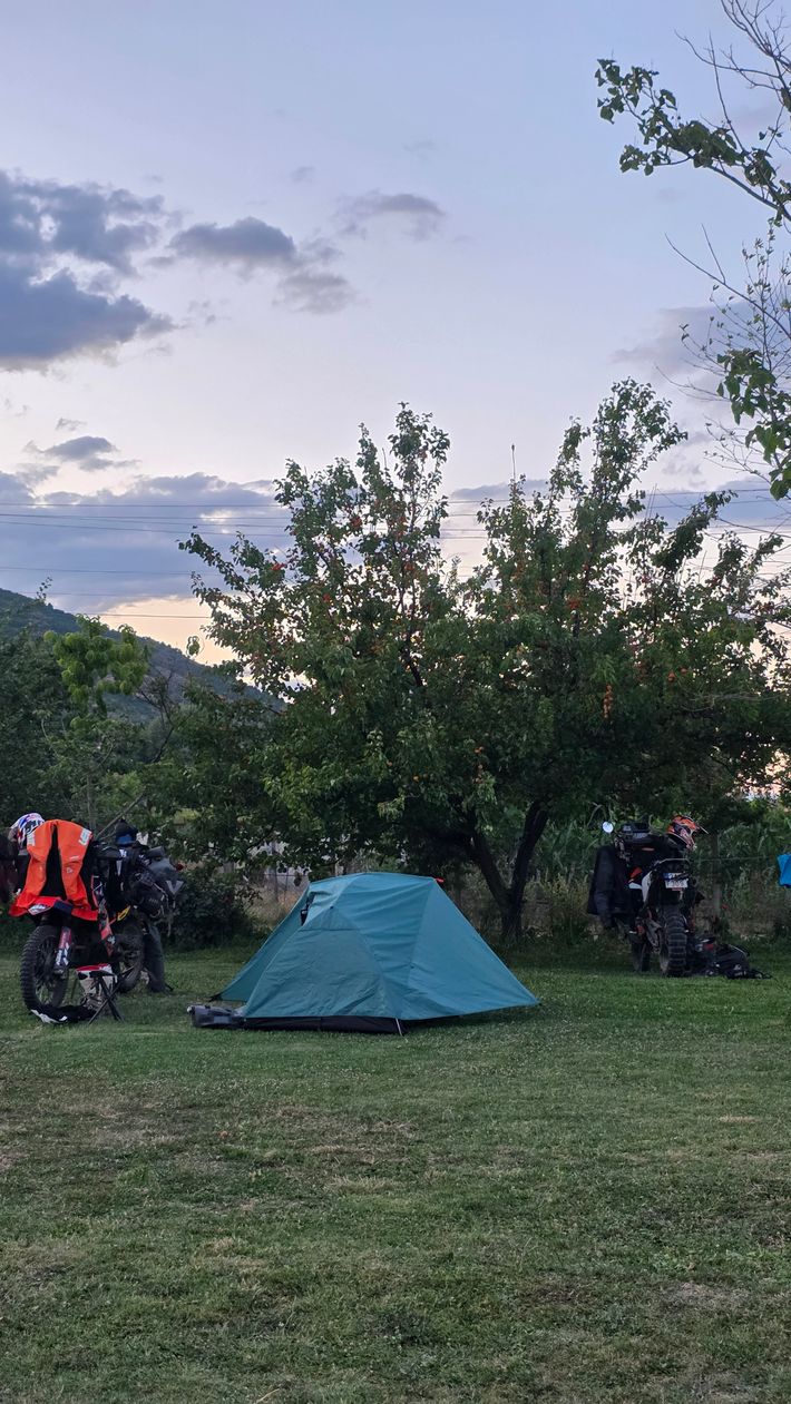 Red Stone Camping