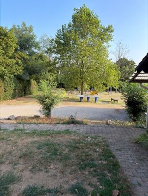 Einem Ort wurde ein Foto hinzugefügt