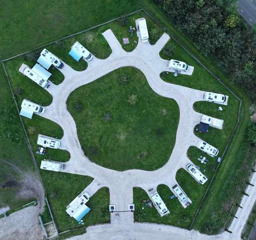 Camperplaats  Bembom Hoeve