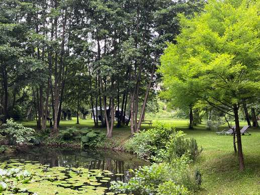 Added a photo to a location