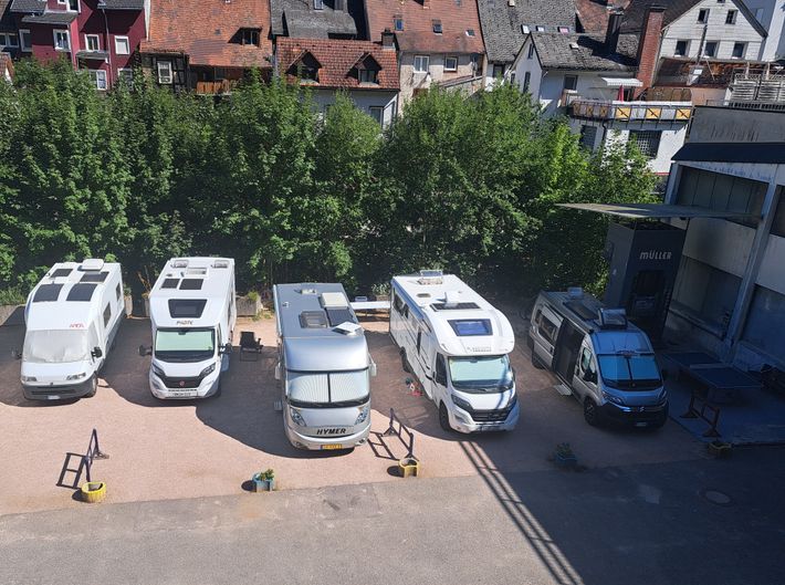 Daheim Outdoor-Wohnmobilstellplätze
