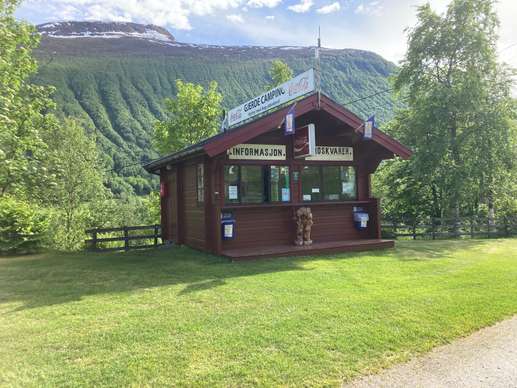 Einem Ort wurde ein Foto hinzugefügt
