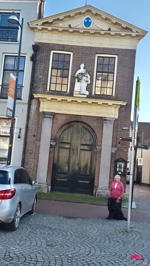 Einem Ort wurde ein Foto hinzugefügt