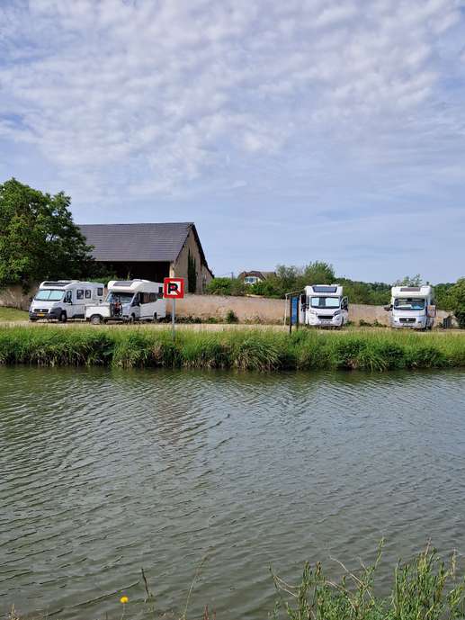 Een foto toegevoegd aan een locatie