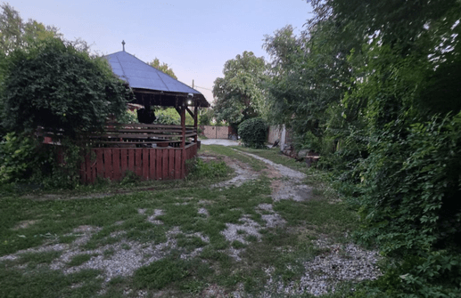 Added a photo to a location