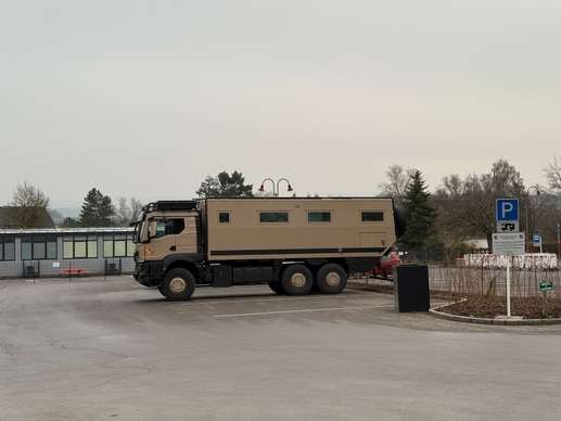 Einem Ort wurde ein Foto hinzugefügt