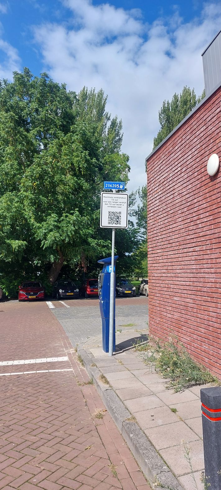 Parking  B.Berghuisplein