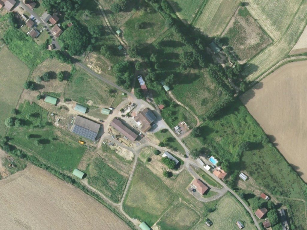 Aire de camping-car à la ferme du Vieux Bourg (réseau France Passion)
