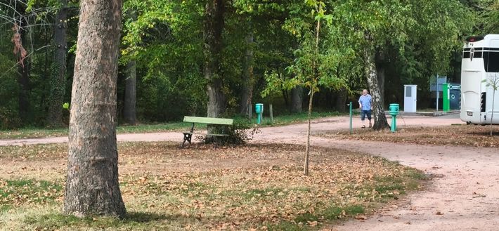 Parking  mon Village de Louroux de Bouble [La Graviere]