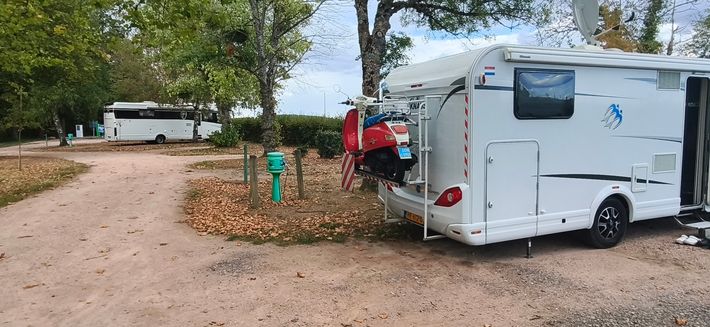 Parking  mon Village de Louroux de Bouble [La Graviere]