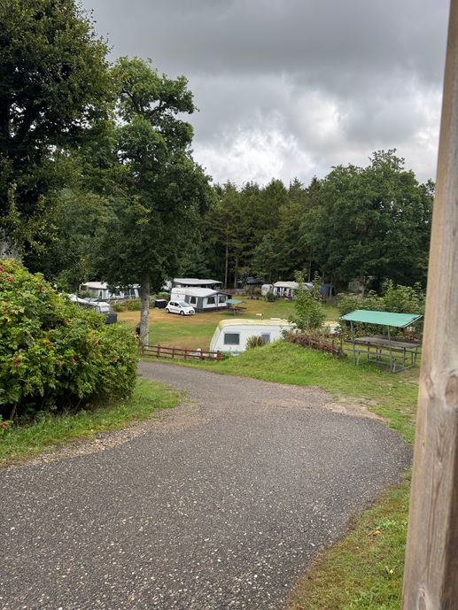 Einem Ort wurde ein Foto hinzugefügt