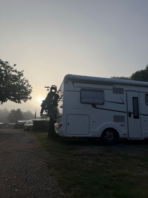 Einem Ort wurde ein Foto hinzugefügt