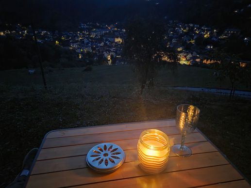Einem Ort wurde ein Foto hinzugefügt