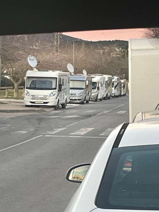 Einem Ort wurde ein Foto hinzugefügt