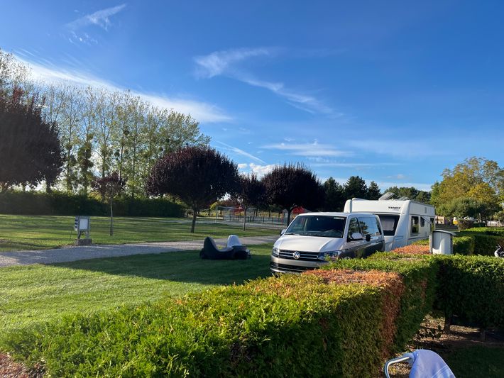 Camping Ferme Des Tuileries