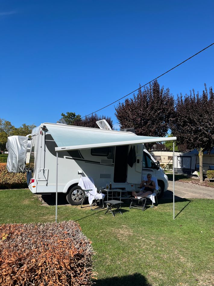 Camping Ferme Des Tuileries