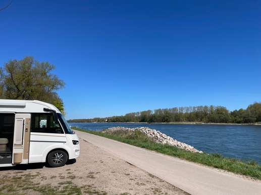 Een foto toegevoegd aan een locatie