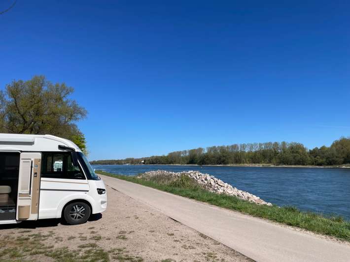Rheinparkplatz Neuburg