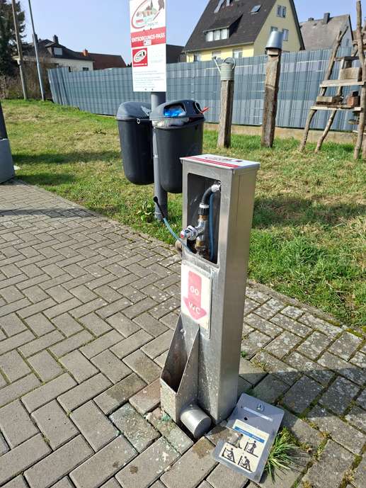 Einem Ort wurde ein Foto hinzugefügt