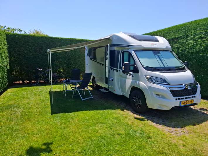 Camping Kloet - Adults only