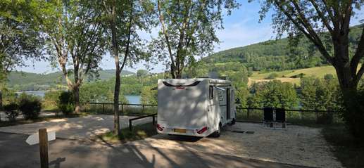 Een foto toegevoegd aan een locatie
