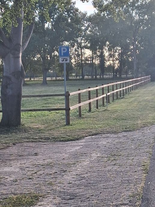 Einem Ort wurde ein Foto hinzugefügt