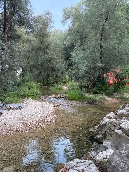 Een foto toegevoegd aan een locatie