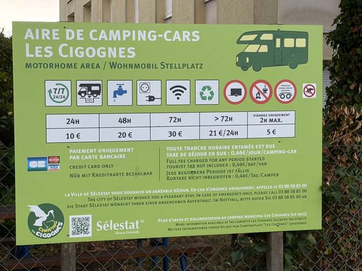 Aire de camping-car les Cicognes