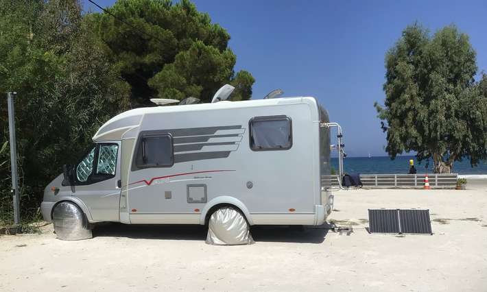 Giannoulis Camperstop Plataria Beach