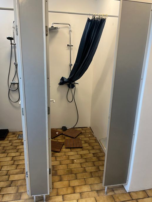 Einem Ort wurde ein Foto hinzugefügt
