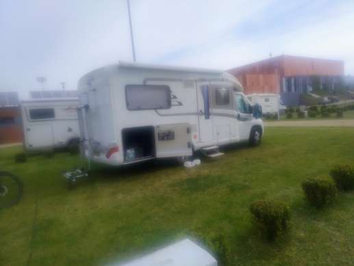 Einem Ort wurde ein Foto hinzugefügt