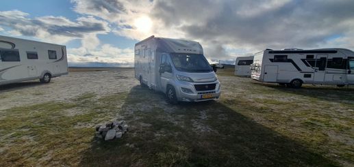 Einem Ort wurde ein Foto hinzugefügt