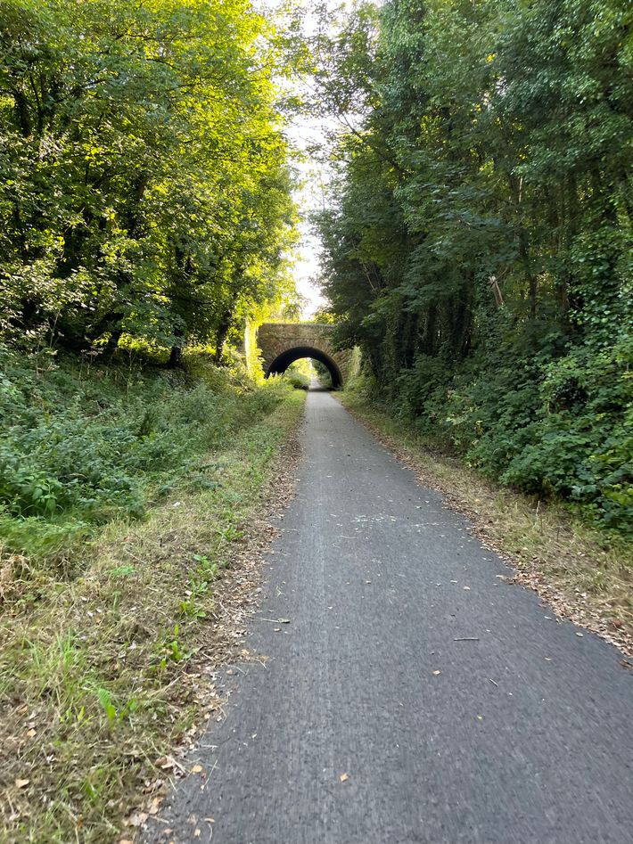 Parking streamstown old railway  access