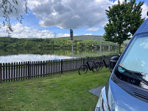 Een foto toegevoegd aan een locatie