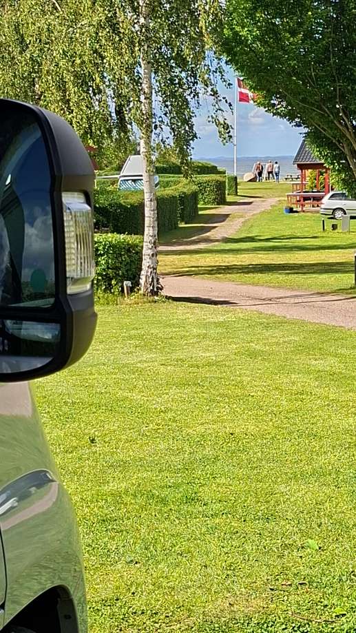 Einem Ort wurde ein Foto hinzugefügt