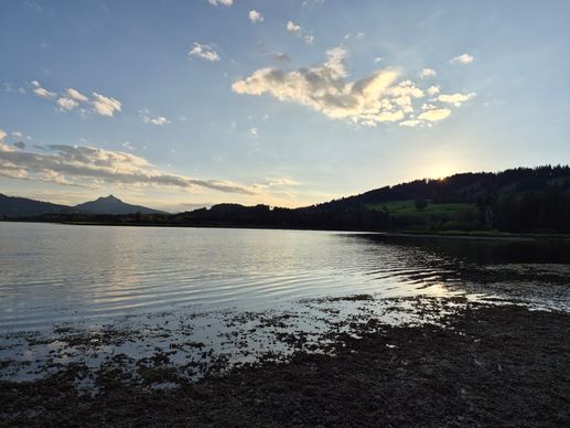 Einem Ort wurde ein Foto hinzugefügt