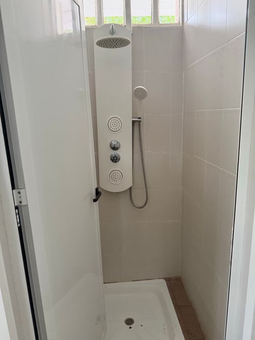 Einem Ort wurde ein Foto hinzugefügt