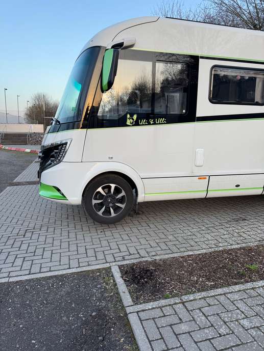 Einem Ort wurde ein Foto hinzugefügt